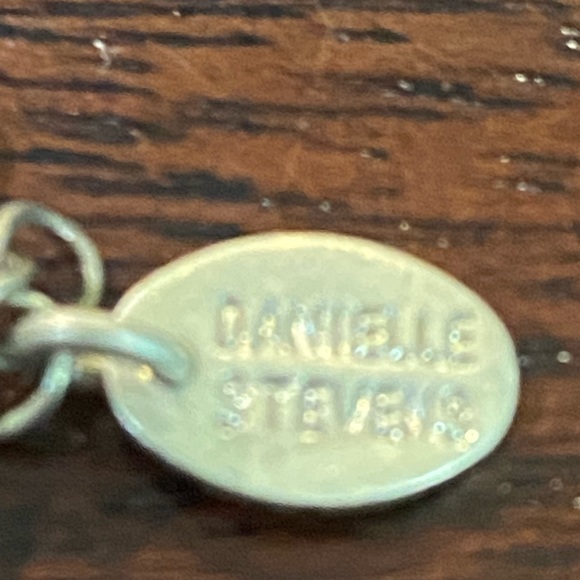 Danielle Stevens Nwcklace - Picture 5 of 5